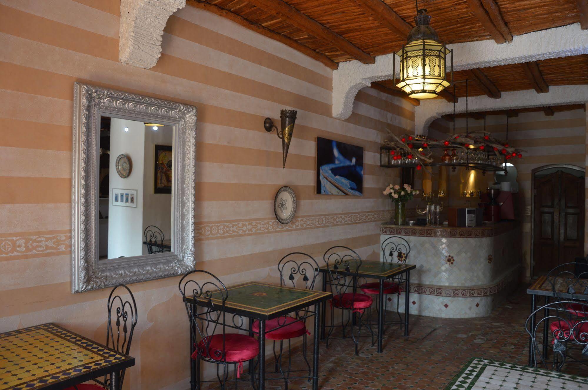 Hotel Orson Welles Есувейра Екстериор снимка
